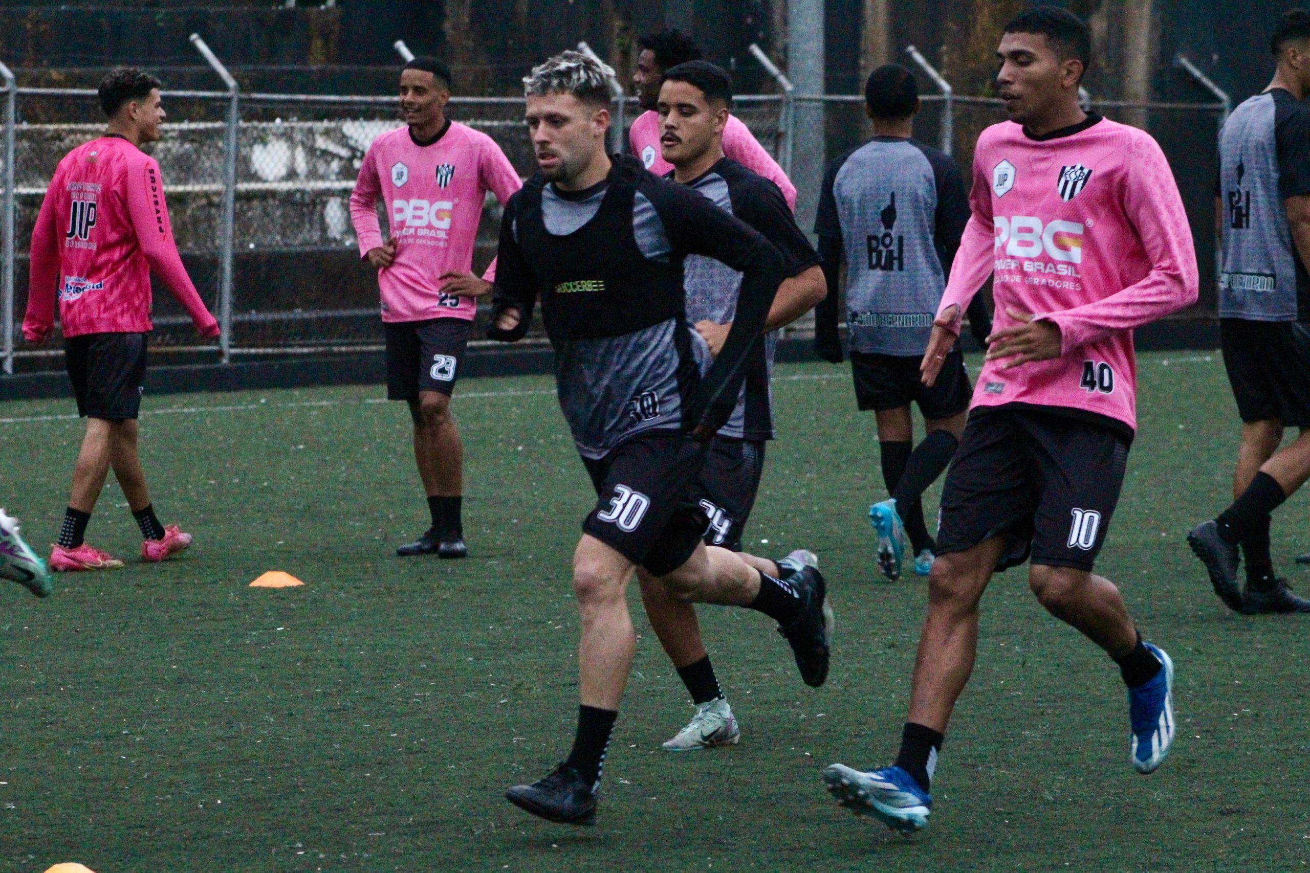 CACHORRÃO INICIA A SEMANA DE OLHO NO CLÁSSICO