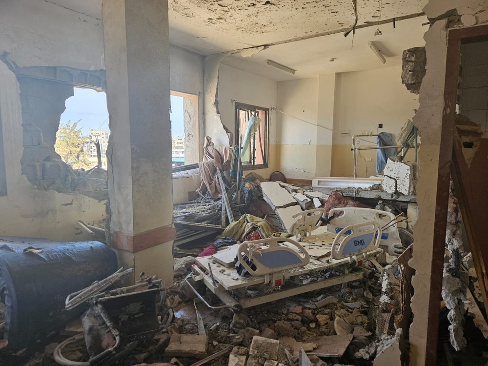 COMBATES SE APROXIMAM E AMEAÇAM HOSPITAL NASSER, EM GAZA