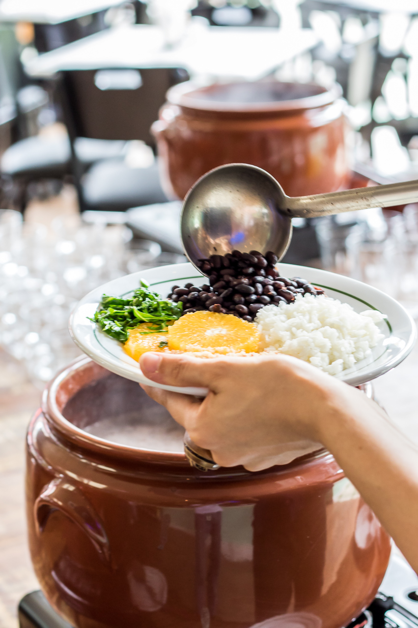 SANTO ANDRÉ GANHA BUFFET COMPLETO DE FEIJOADA POR 69 REAIS