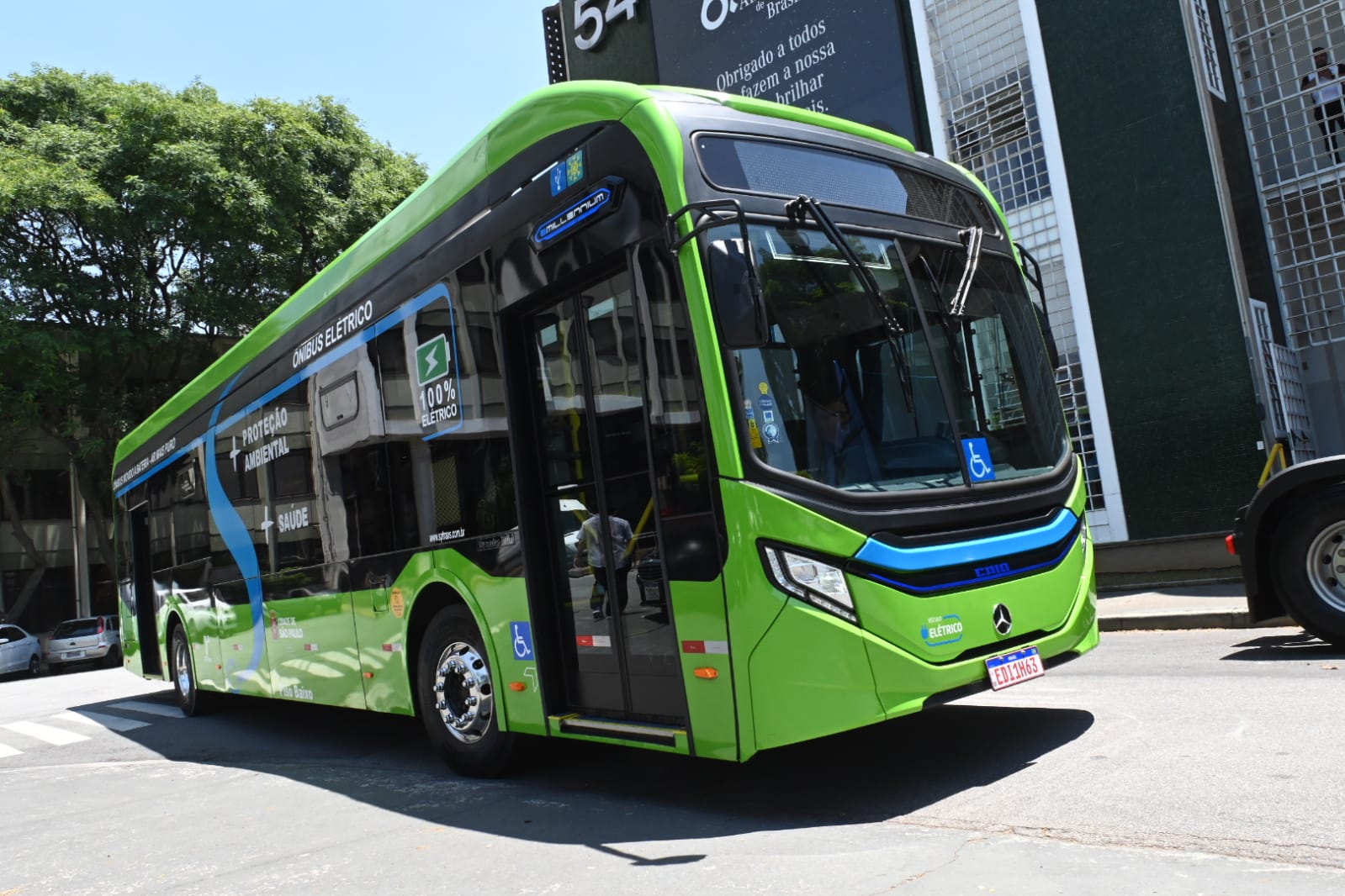 ÔNIBUS ELÉTRICO PRODUZIDO EM SÃO BERNARDO PELA MERCEDES CHEGA À ARGENTINA