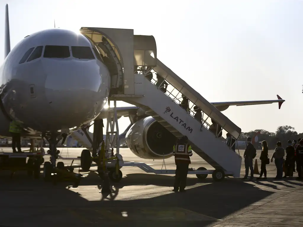 VOA BRASIL: PASSAGENS AÉREAS A R$ 200 COMEÇAM NESTA QUARTA-FEIRA