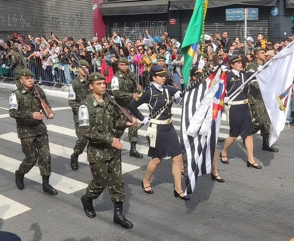 MISSA NA MATRIZ E DESFILE CÍVICO-MILITAR CELEBRAM OS 471 ANOS DE SÃO BERNARDO