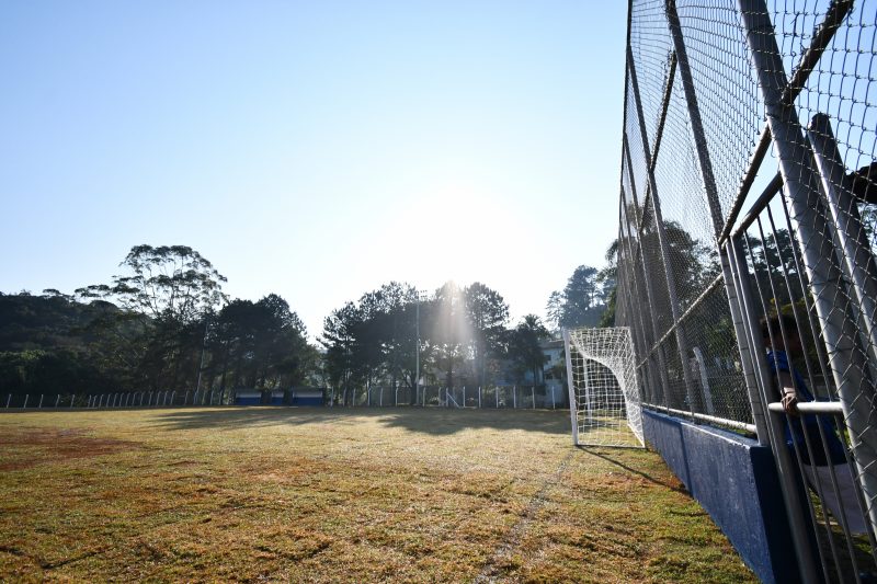 SÃO BERNARDO CONCLUI MODERNIZAÇÃO DO CAMPO DE FUTEBOL DO BAIRRO DOS FINCO