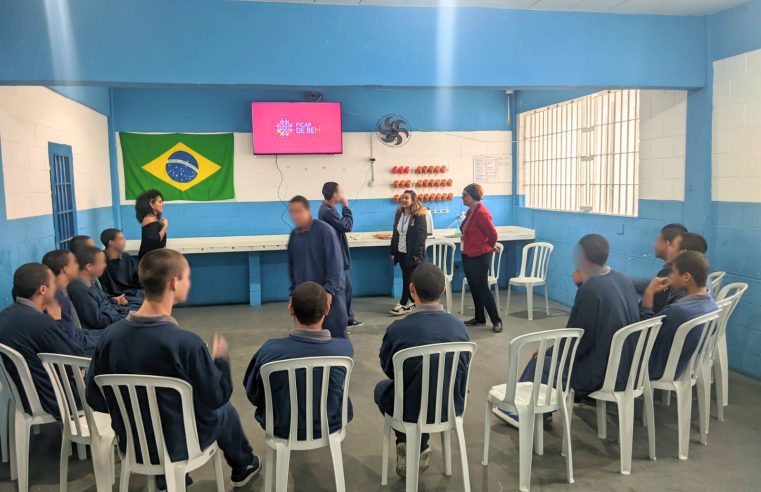 JOVENS DA FUNDAÇÃO CASA DE SÃO BERNARDO PARTICIPAM DE PALESTRA SOBRE RÓTULOS E ESTEREÓTIPOS