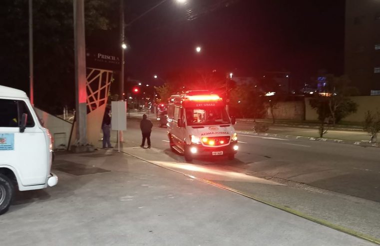 VIZINHOS DO NOVA PETRÓPOLIS SE MOBILIZAM VIA WHATSAPP PARA AJUDAR SENHOR EM SITUAÇÃO DE RUA