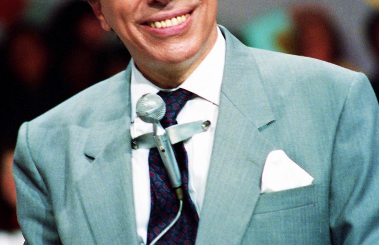 ENTENDA A CERIMÔNIA JUDAICA DE ENTERRO DE SILVIO SANTOS