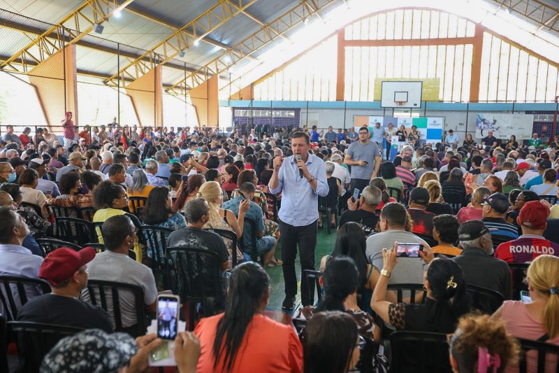 PREFEITURA DE SÃO BERNARDO ENTREGA 1.800 ESCRITURAS A MORADORES DO JARDIM CALUX