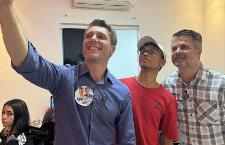 ALEX MANENTE VISITA EMPRESA NO NOVA PETRÓPOLIS E FALA DE OPORTUNIDADES PARA JOVENS