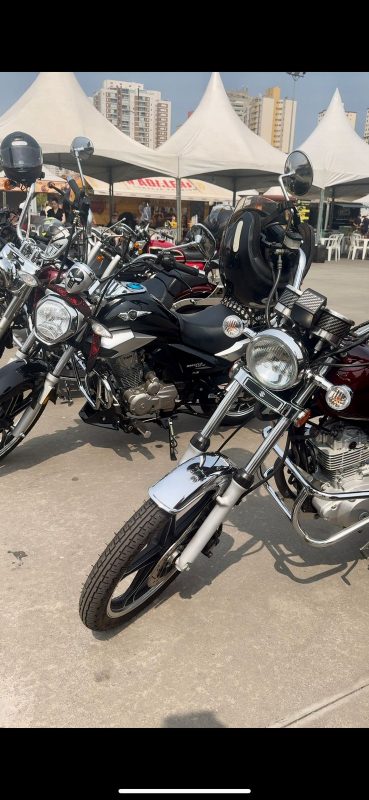 PAÇO MUNICIPAL RECEBE EVENTO DE MOTOCICLISMO COM PROGRAMAÇÃO MUSICAL