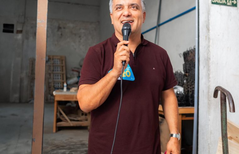 MARCELO LIMA SE REÚNE COM TRABALHADORES DA INDÚSTRIA MOVELEIRA E PROMETE INCENTIVOS PARA O SETOR