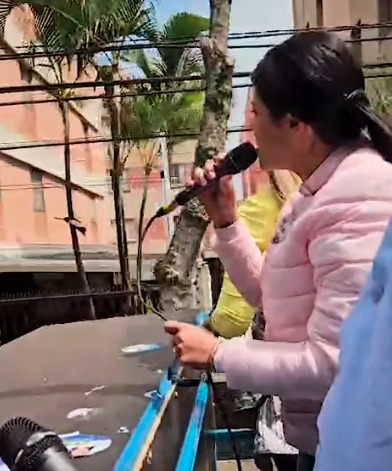 FLÁVIA MORANDO FAZ CAMPANHA NO RUDGE RAMOS, FERRAZÓPOLIS E CENTRO AO LADO DE ORLANDO E CARLA MORANDO