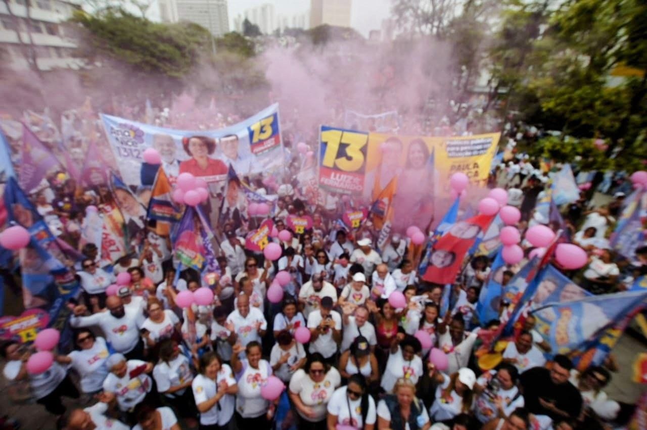 CAMINHADA DO AMOR REÚNE 3 MIL PESSOAS EM APOIO A LUIZ FERNANDO