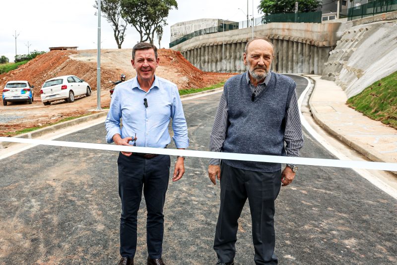 PREFEITO ORLANDO MORANDO INAUGURA NOVO ACESSO AO KM 16 DA ANCHIETA