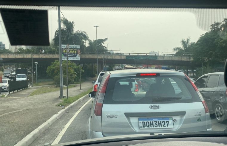 ACIDENTE NA ANCHIETA AFETA TRÂNSITO EM SÃO BERNARDO