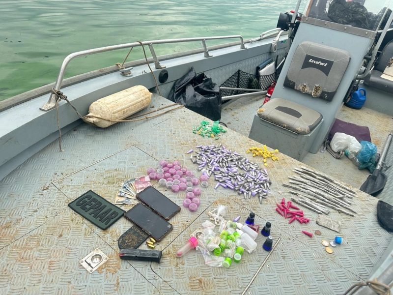 POLÍCIA AMBIENTAL APREENDE DROGAS E MUNIÇÕES NA REPRESA BILLINGS