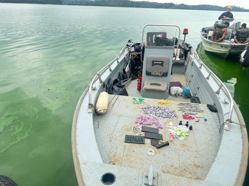 POLÍCIA AMBIENTAL APREENDE DROGAS E MUNIÇÕES NA REPRESA BILLINGS