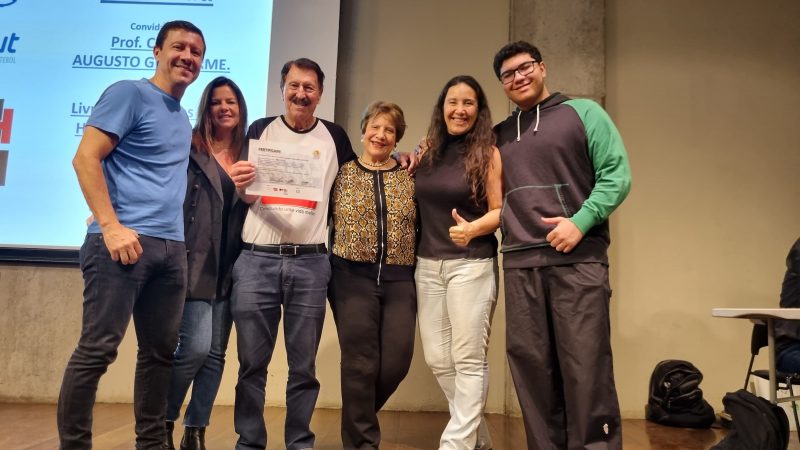 MILTON BIGUCCI É HOMENAGEADO NO MUSEU DO FUTEBOL