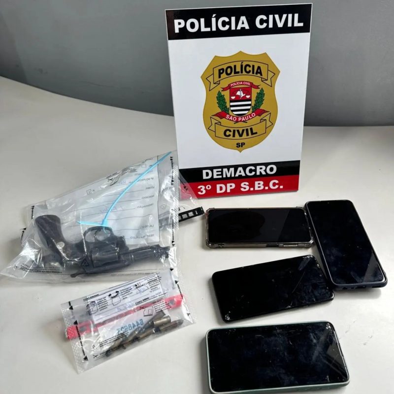 POLÍCIA CIVIL DE SÃO BERNARDO PRENDE SUSPEITOS DE ROUBO AO CARRO DA EQUIPE DE SEGURANÇA DE LULA; UM É MORTO