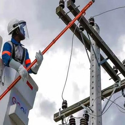 QUASE 3.100 CLIENTES DO ABC AINDA ESTÃO SEM LUZ DEVIDO ÀS CHUVAS NESTE DOMINGO (20)