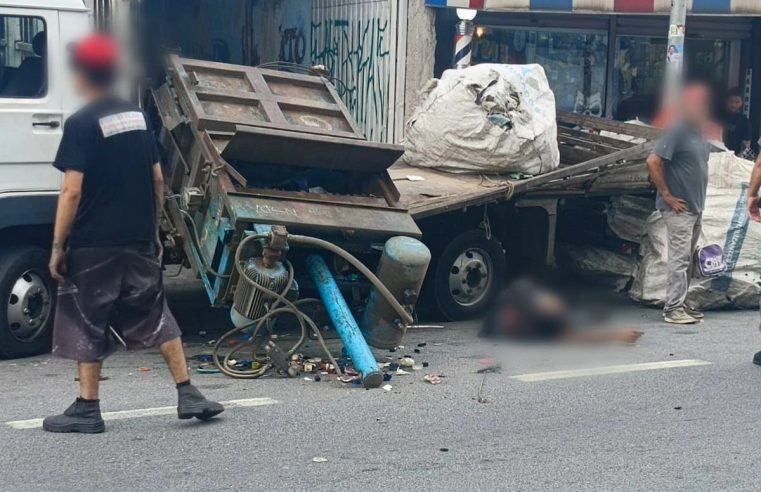 HOMEM É PRENSADO POR PEÇA METÁLICA EM FERRO VELHO NA RUA DOS VIANAS