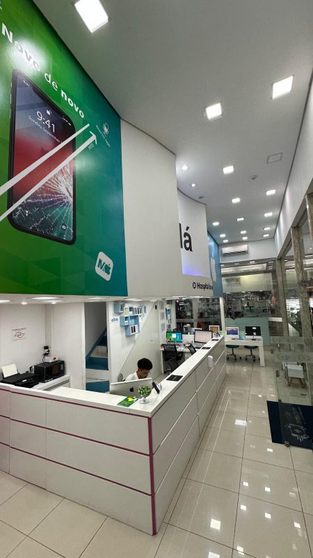 IPHONE: LOJA ESPECIALIZADA EM APPLE NO SHOPPING DO CORAÇÃO COMPLETA 10 ANOS DE HISTÓRIA