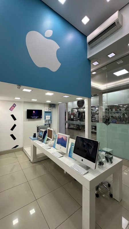 IPHONE: LOJA ESPECIALIZADA EM APPLE NO SHOPPING DO CORAÇÃO COMPLETA 10 ANOS DE HISTÓRIA