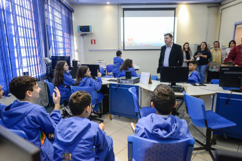 EDUCAÇÃO DE SÃO BERNARDO CONQUISTA SELO OURO EM COMPROMISSO NACIONAL COM A ALFABETIZAÇÃO