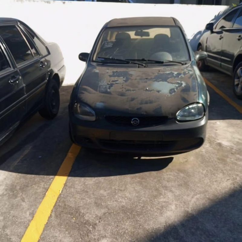 MORADOR DE SANTO ANDRÉ CUSTOMIZA CORSA 1998 E IMPRESSIONA COM RESULTADO