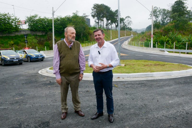 PREFEITO ORLANDO MORANDO ENTREGA NOVO VIÁRIO NO JARDIM DAS ORQUÍDEAS COM ACESSO À IMIGRANTES E AO RODOANEL
