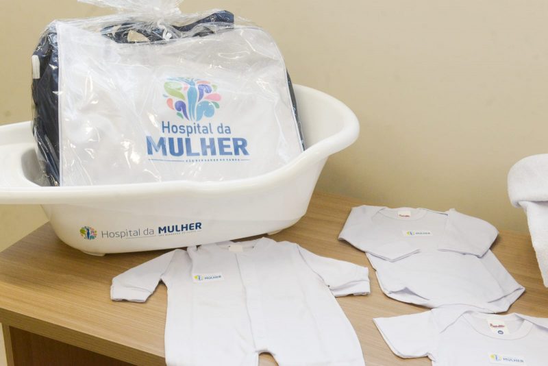 1.500 KITS MATERNIDADE COMEÇAM A SER ENTREGUES NO HOSPITAL DA MULHER
