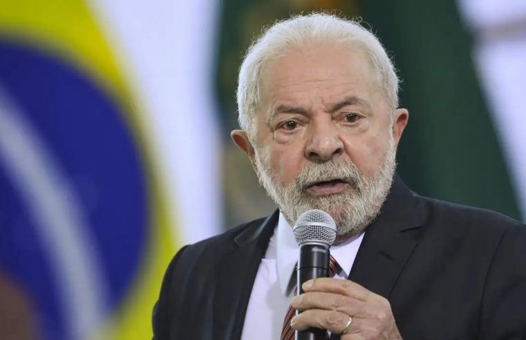 LULA É OPERADO ÀS PRESSAS EM SÃO PAULO PARA DRENAGEM DE HEMATOMA NA CABEÇA
