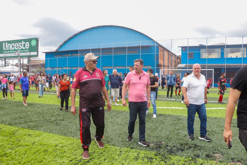 CAMPO DO JARDIM DAS ORQUÍDEAS É REVITALIZADO