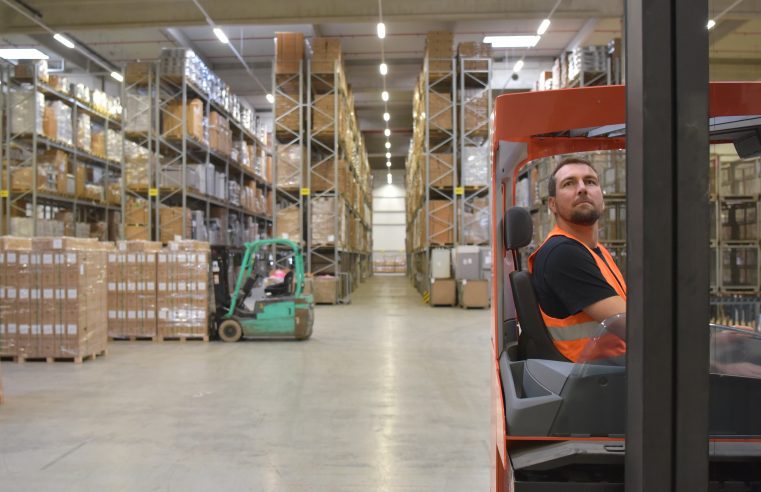 POSTOS DE ATENDIMENTO AO TRABALHADOR OFERECEM 4,3 MIL VAGAS TEMPORÁRIAS EM TODO O ESTADO DE SÃO PAULO