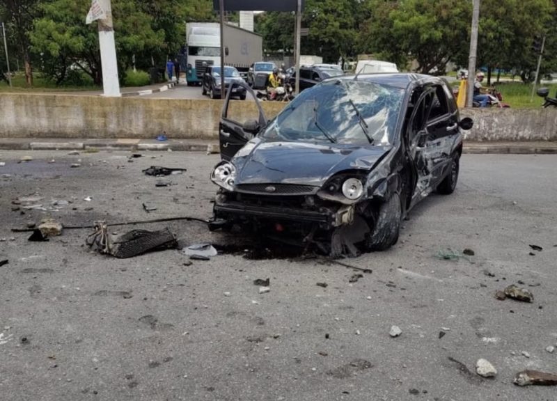 PAI E FILHO DE 10 ANOS SOFREM GRAVE ACIDENTE EM DIADEMA; MOTORISTA NÃO TEM CNH, DIZ POLÍCIA