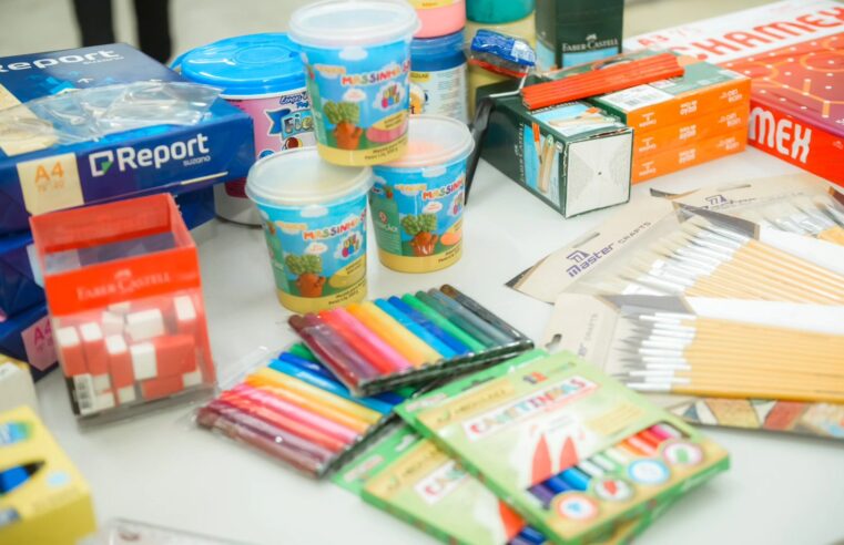 SÃO BERNARDO INICIA DISTRIBUIÇÃO DE KITS DE MATERIAIS ÀS UNIDADES ESCOLARES DA REDE