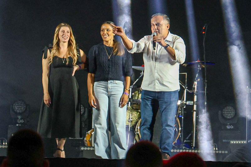 EM SHOW DA SOLIDARIEDADE, PÉRICLES ABRE 2025, COM ESTILO, EM DIA SIMBÓLICO PARA SÃO BERNARDO