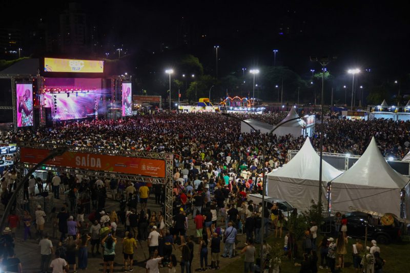 EM SHOW DA SOLIDARIEDADE, PÉRICLES ABRE 2025, COM ESTILO, EM DIA SIMBÓLICO PARA SÃO BERNARDO