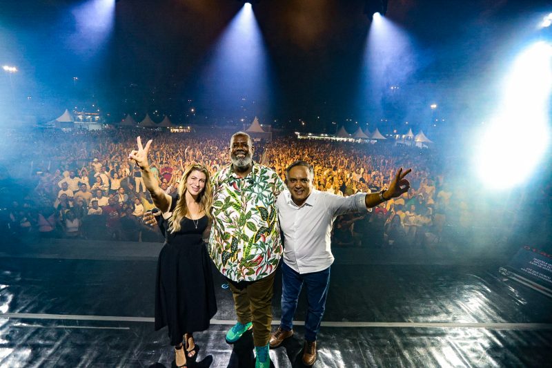 EM SHOW DA SOLIDARIEDADE, PÉRICLES ABRE 2025, COM ESTILO, EM DIA SIMBÓLICO PARA SÃO BERNARDO