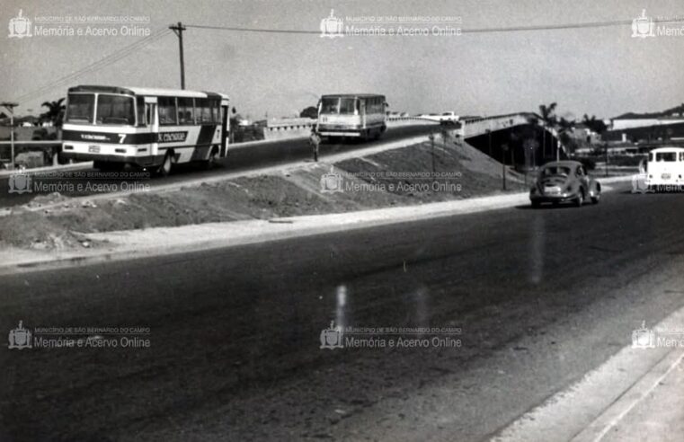 FOTO ANTIGA DO VIADUTO PRÓXIMO AO TERMINAL FERRAZÓPOLIS
