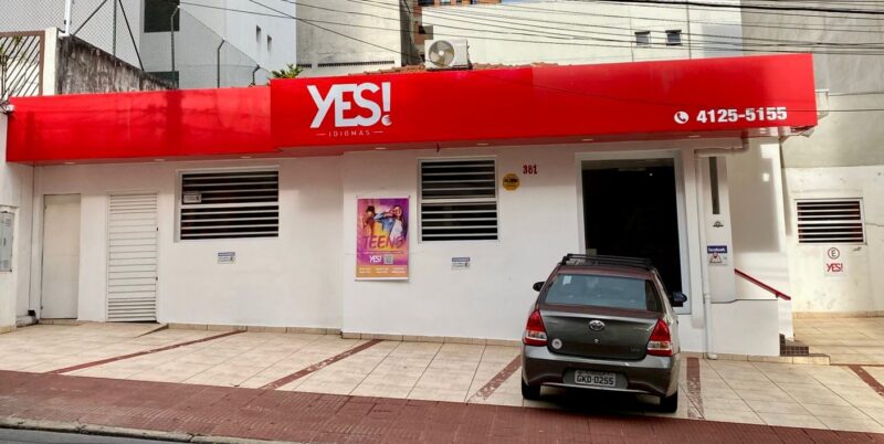 ESTUDANTES PAGAM MEIA EM CURSOS DE INGLÊS E ESPANHOL EM ESCOLA DE IDIOMAS NO ABC