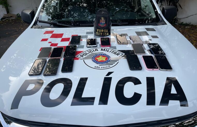 DUAS MULHERES SÃO PRESAS COM 16 CELULARES FURTADOS EM PRÉ-CARNAVAL NA CAPITAL