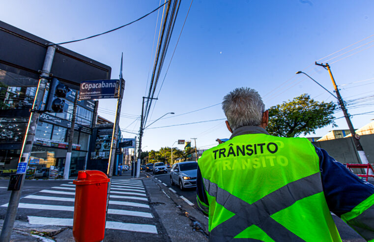 CONVERSÃO SEMAFORIZADA NA AV. SENADOR VERGUEIRO AMPLIA ACESSO AO JD. COPACABANA, EM SÃO BERNARDO