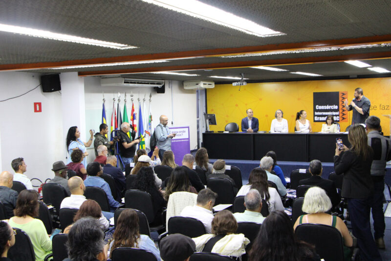 GRANDE ABC ELABORA CARTA-COMPROMISSO EM DEFESA DA BILLINGS E CALENDÁRIO DO CENTENÁRIO DA REPRESA