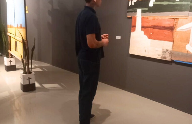 JOVENS DA FUNDAÇÃO CASA DE SANTO ANDRÉ VIVENCIAM ARTE CONTEMPORÂNEA NO PAÇO DAS ARTES