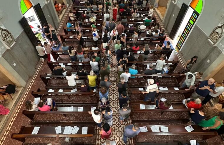 PARÓQUIA SANTA MARIA NO DEMARCHI PREPARA O MUSICAL “PAIXÃO DE CRISTO 2025” PARA A SEMANA SANTA