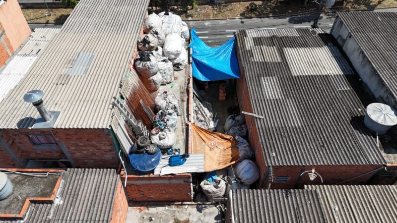 SANTO ANDR&Eacute; INTERDITA COM&Eacute;RCIO IRREGULAR DE SUCATA NA AVENIDA PRESTES MAIA