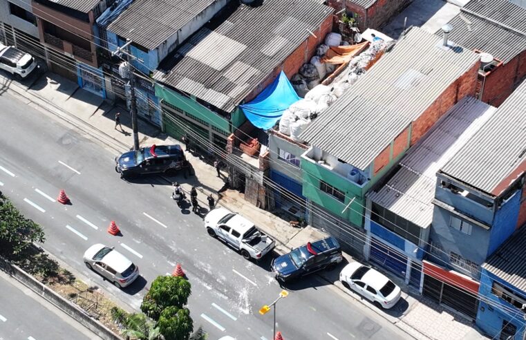 SANTO ANDRÉ INTERDITA COMÉRCIO IRREGULAR DE SUCATA NA AVENIDA PRESTES MAIA