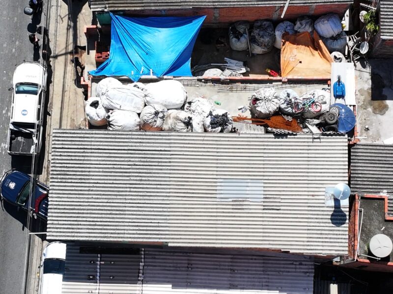 SANTO ANDR&Eacute; INTERDITA COM&Eacute;RCIO IRREGULAR DE SUCATA NA AVENIDA PRESTES MAIA