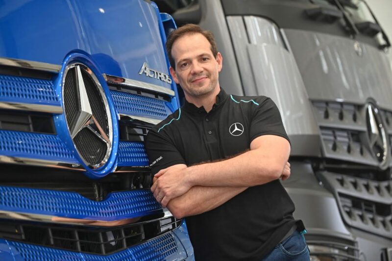 EM ATIBAIA, MERCEDES-BENZ INAUGURA NOVO CENTRO DE TREINAMENTO PARA CAMINHÕES E ÔNIBUS