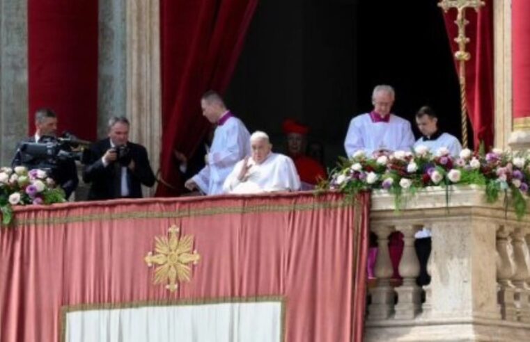 PAPA FRANCISCO DEFENDE O DESARMAMENTO E AVALIA A PÁSCOA COMO FESTA DA VIDA